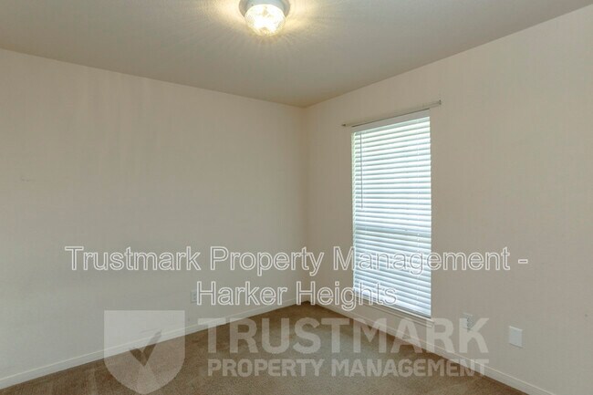 Building Photo - 3204 Canadian River Loop