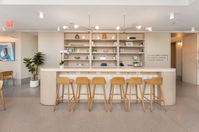 Building Photo - 175 2nd St