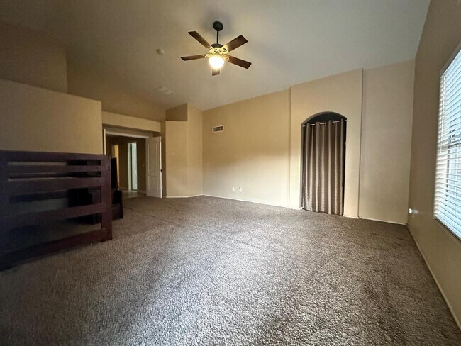 Building Photo - 3251 W Vista Bonita Dr