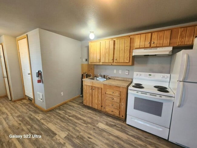Building Photo - 1136 Gary Terrace