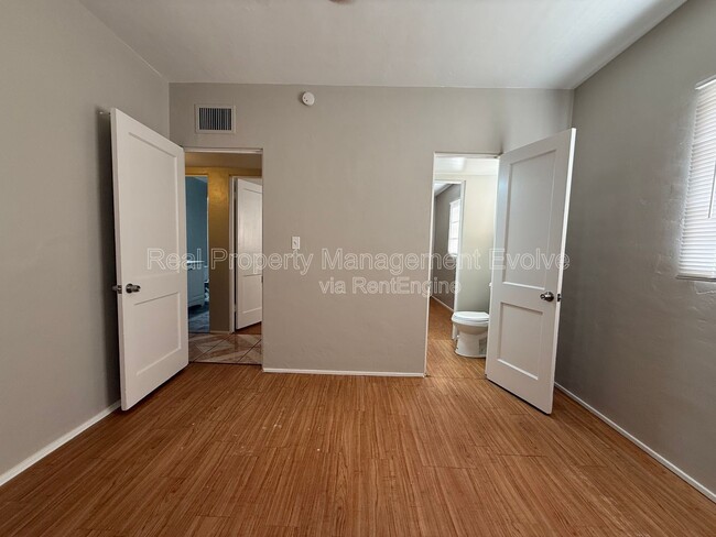 Building Photo - 4141 N 29th Ave