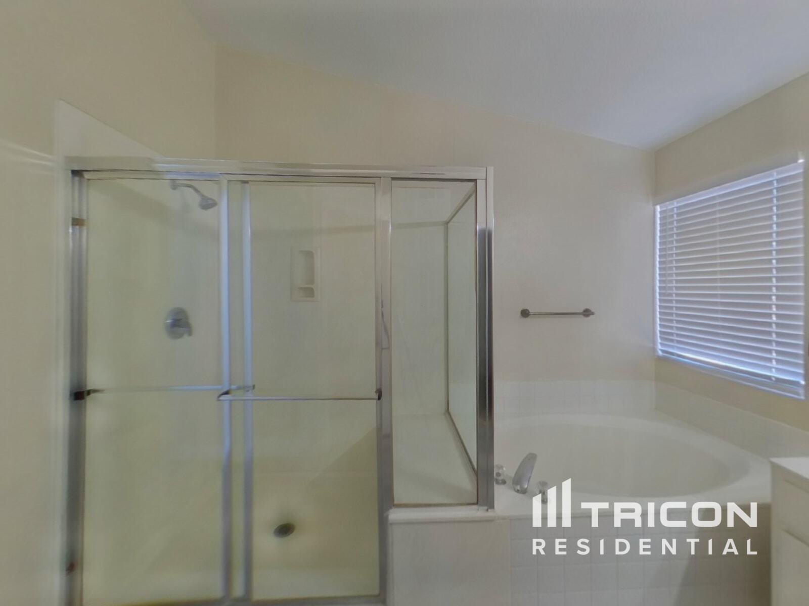 Building Photo - 1584 Bright View Dr