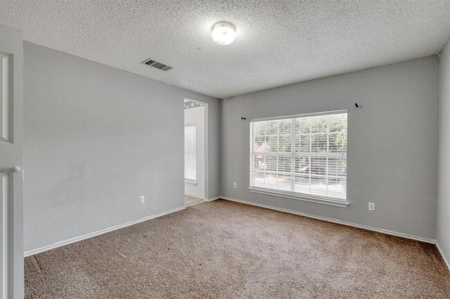 Building Photo - 16205 Glorious Ln