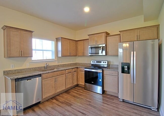 Building Photo - 711 Mill Creek Cir