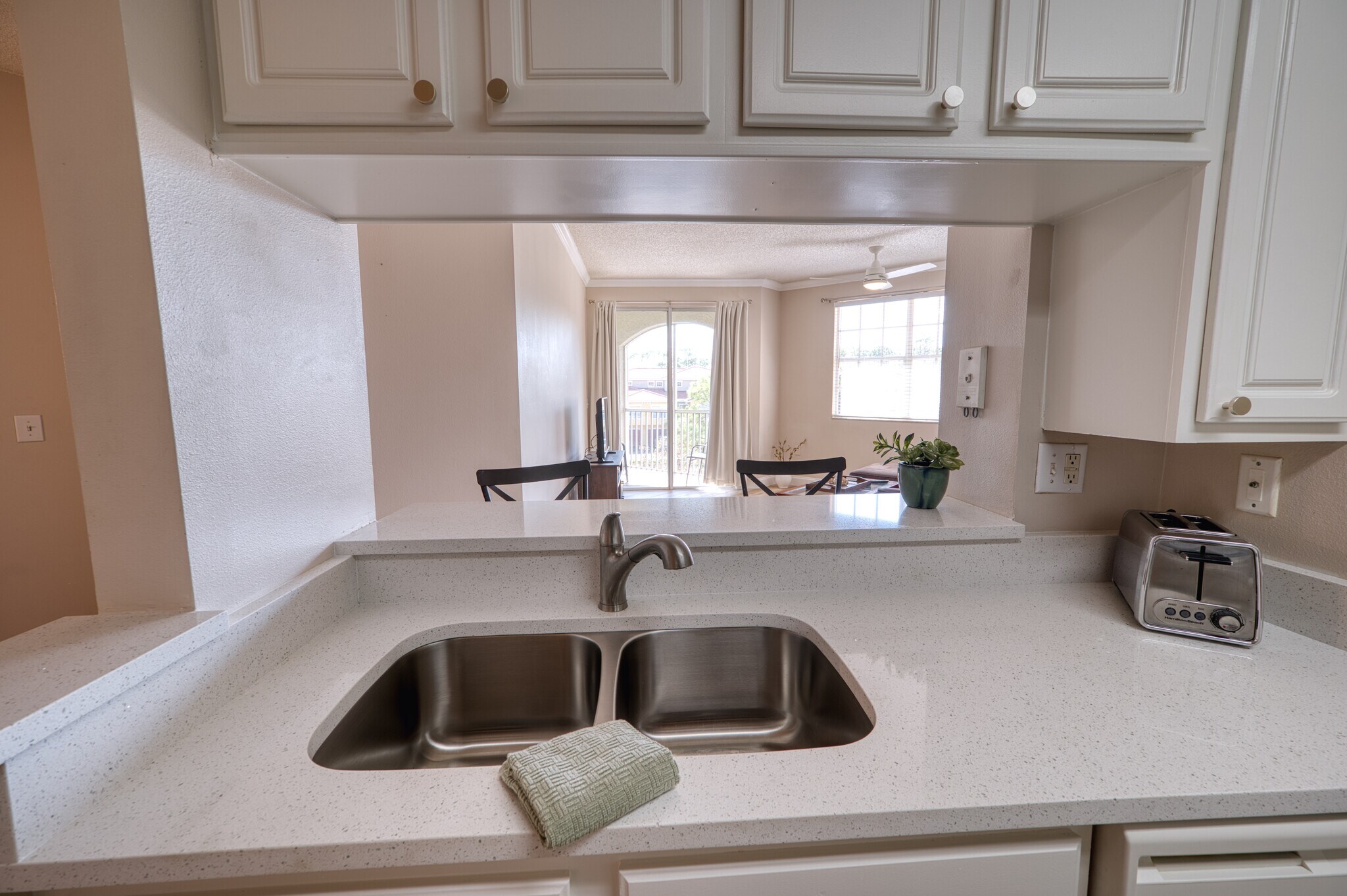 Kitchen - 5551 Bentgrass Dr