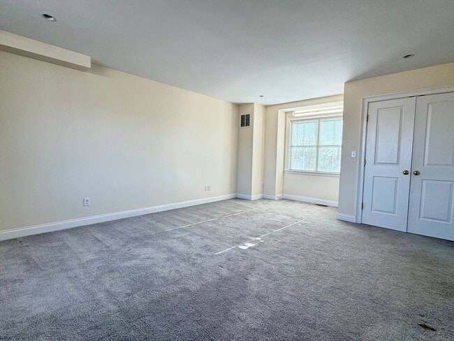 Building Photo - 20 Gilkey Ct