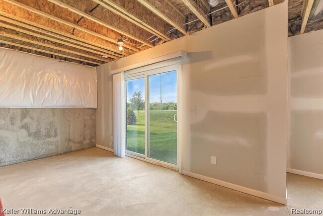 Building Photo - 48389 Fieldstone Dr