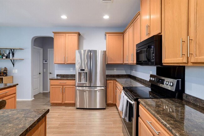 Building Photo - 8716 Panadero Dr