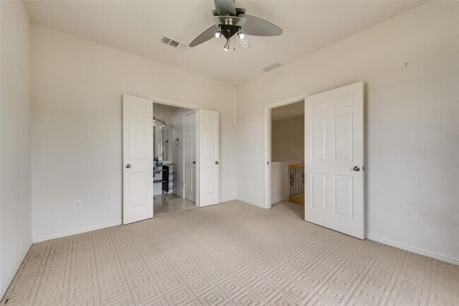 Building Photo - 1271 Carl Dr