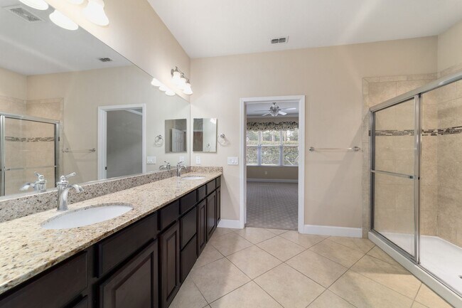 Building Photo - 6606 SW 91st Cir