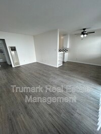 Building Photo - 1811 Huntington Dr