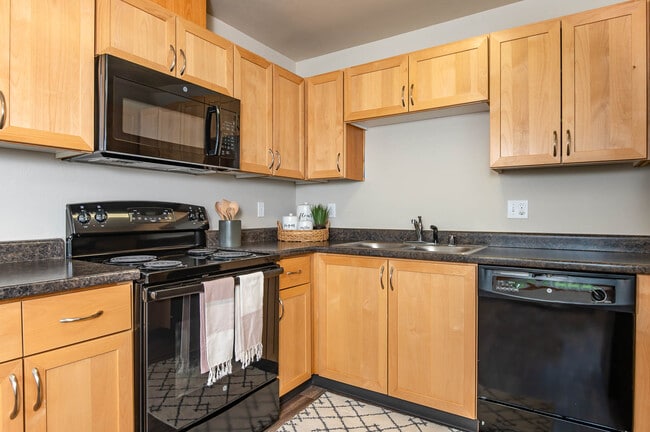 Meadow View | Kitchen - Meadow View Apartments