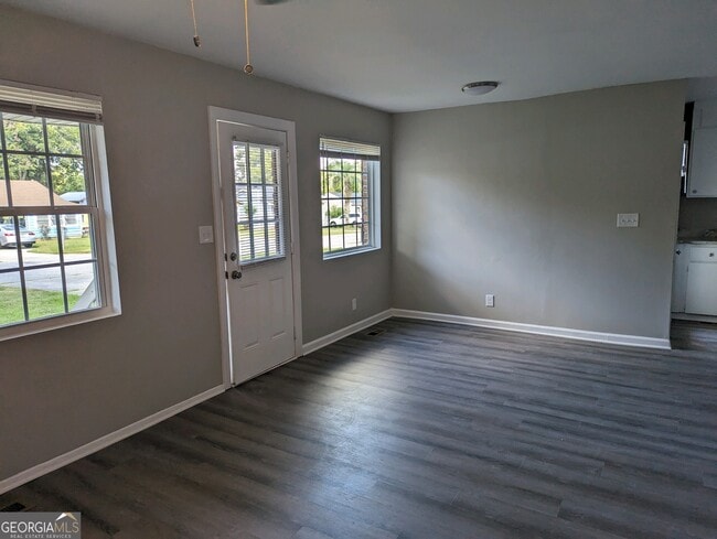 Building Photo - 1313 Joseph Ave