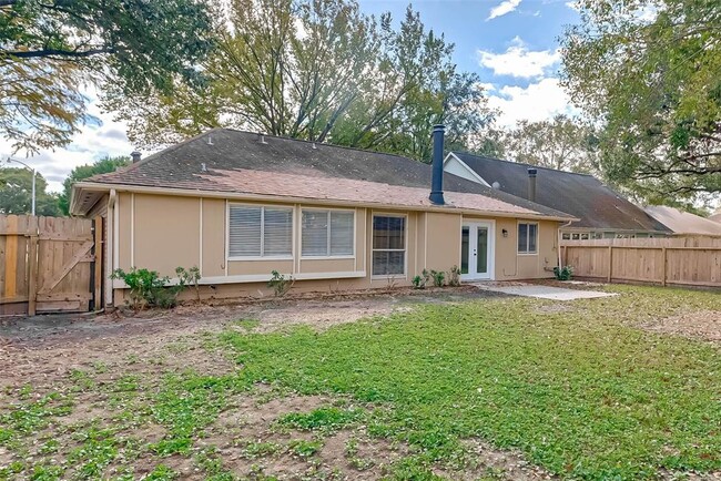 Building Photo - 2928 Laurelridge Dr