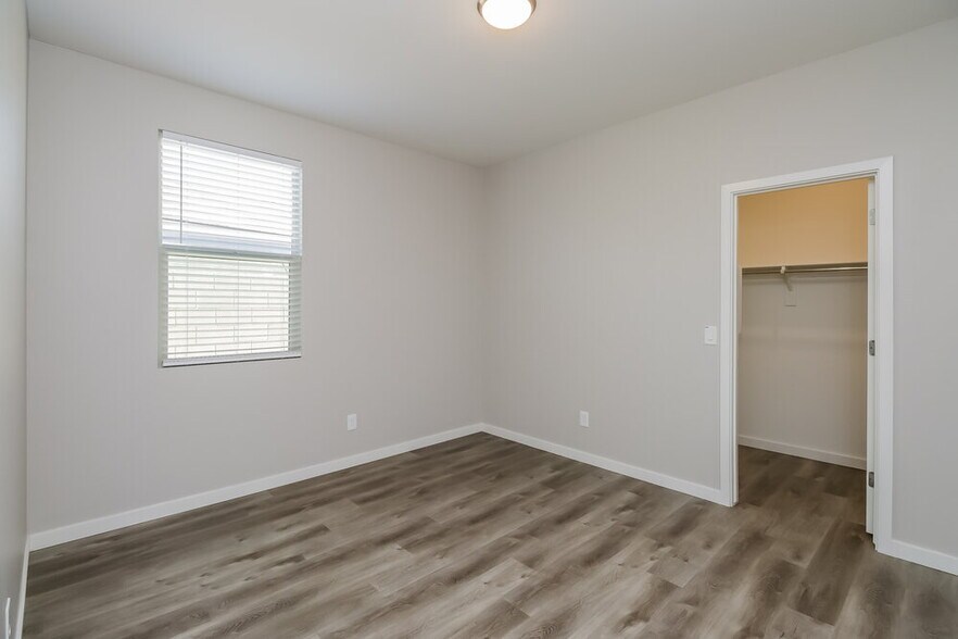 Building Photo - 654 Glen Canyon Dr