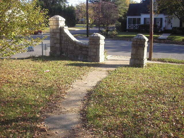 Building Photo - 3 Bedroom 1 bath in Burlington, COMING SOON!