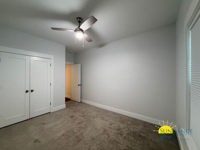 Building Photo - Spacious 5-Bedroom Home in Northern Pines, Fort Walton Beach!