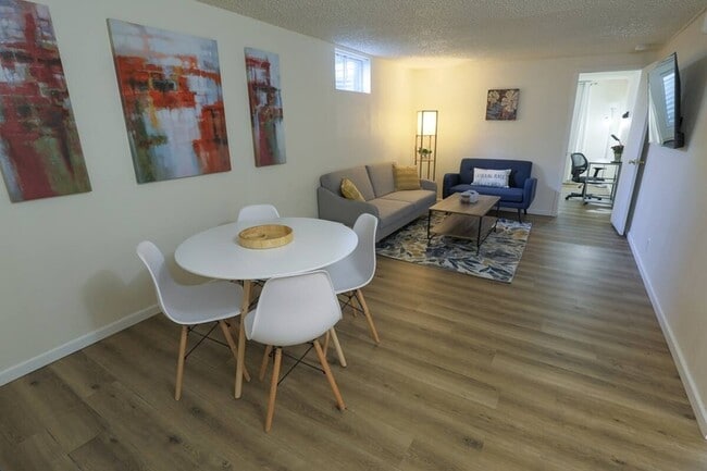 Building Photo - 6659 Upham Dr