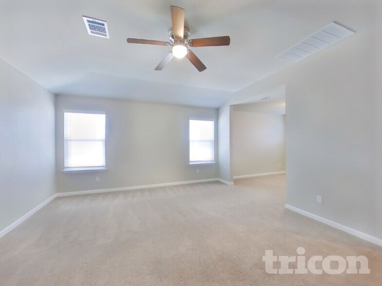 Building Photo - 5915 Noah Pl