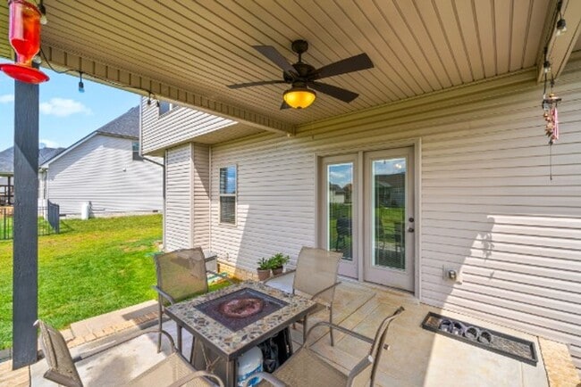Building Photo - Stunning Home in Wellington Fields Ready f...