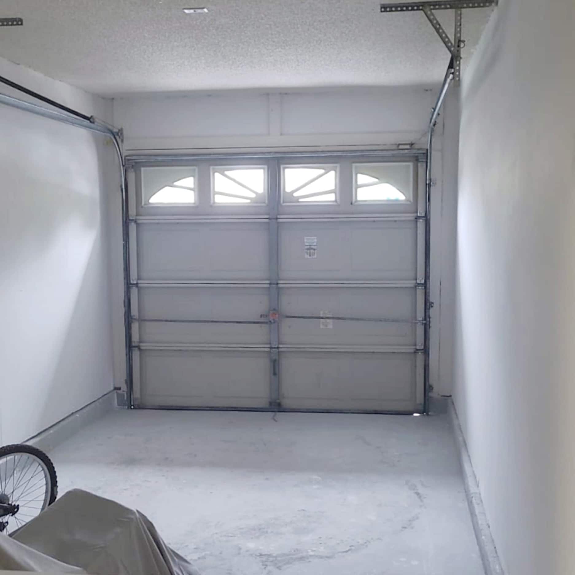 Garage - 8380 Argyle Corners Ct