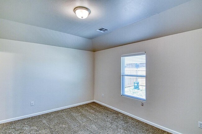 Building Photo - 2723 Varenna Ln