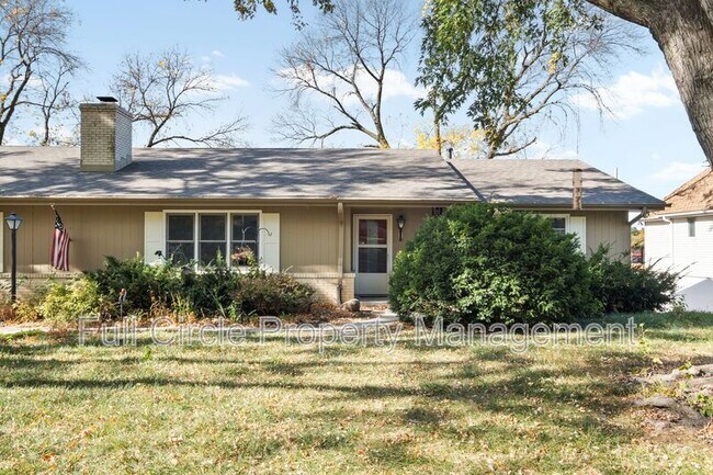 Primary Photo - 1222 S 118th St