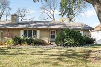 Building Photo - 1222 S 118th St