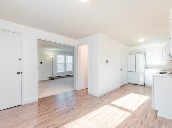Building Photo - 248 Surrey Ct