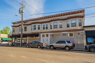Building Photo - 4056 Piedmont Ave