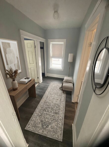 Building Photo - 3412 E 110th St