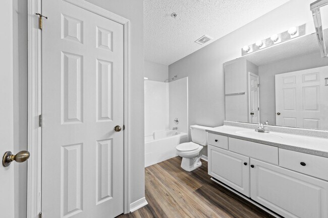 Building Photo - 4276 Calinda Ln
