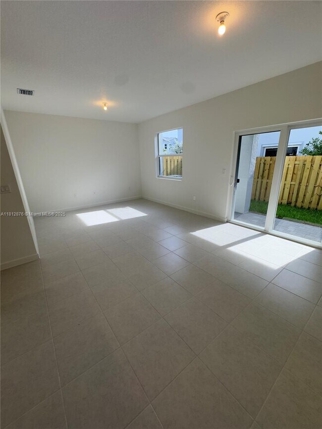 Building Photo - 184 SW 184th Way