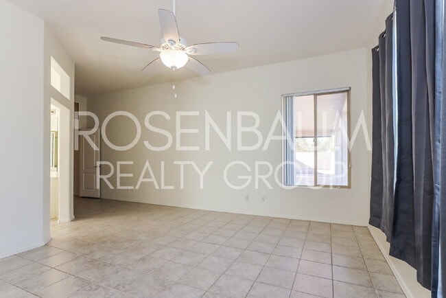 Building Photo - Stunning 2-beds, 2-baths home located in t...