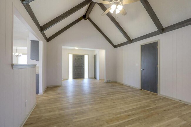 Building Photo - 6914 N Madison Ave