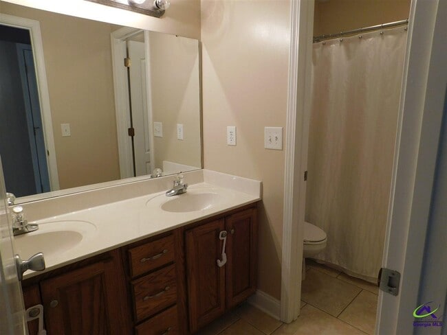 Building Photo - 714 Bay Laurel Cir