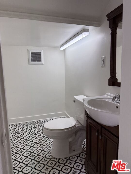 Building Photo - 734 S Gramercy Pl