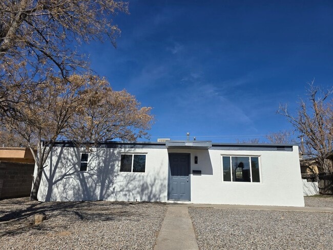Building Photo - 4811 Comanche Rd NE