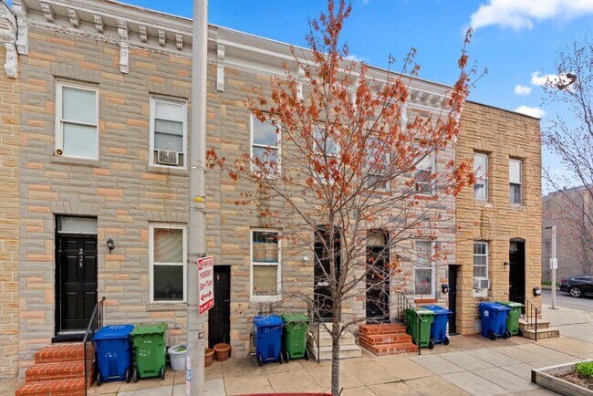 Building Photo - 223 N Patterson Park Ave