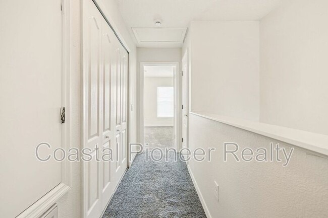 Building Photo - 6723 Lake Camden Way