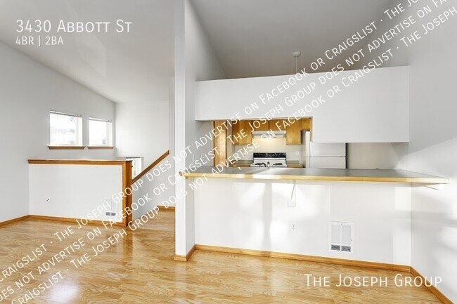 Building Photo - 3430 Abbott St