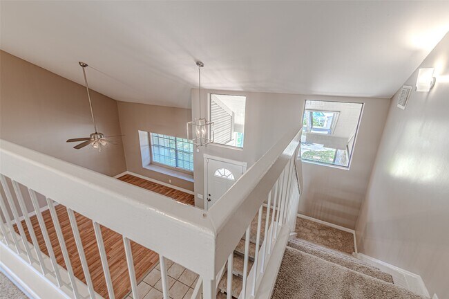Building Photo - 18506 Creekfield Ct