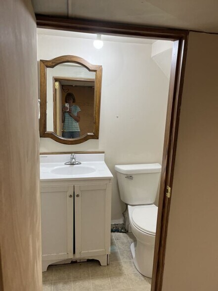 Basement Bath - 200 6th Ave SW