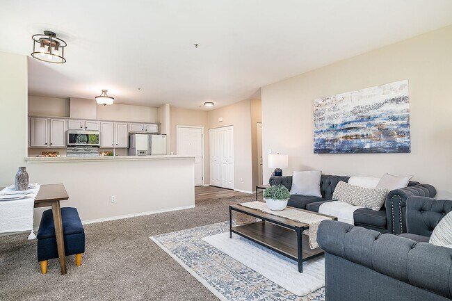 Building Photo - BOTHELL 2 BED, 2 BATH CORNER CONDO FOR REN...