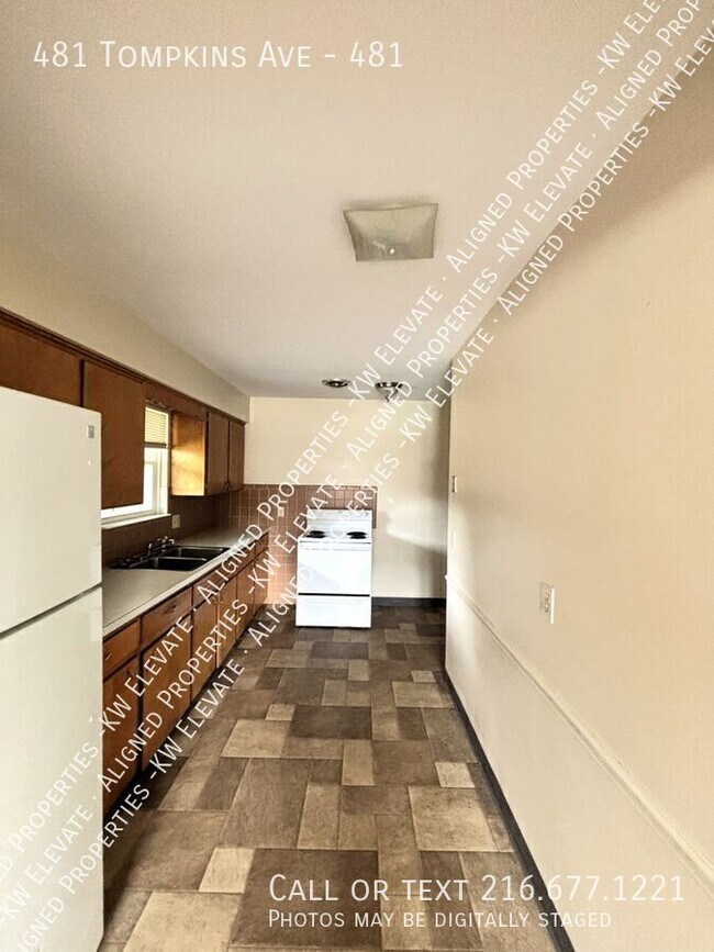 Building Photo - 481 Tompkins Ave