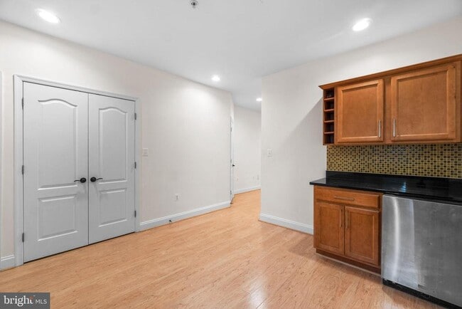 Building Photo - 620 N Bentz St