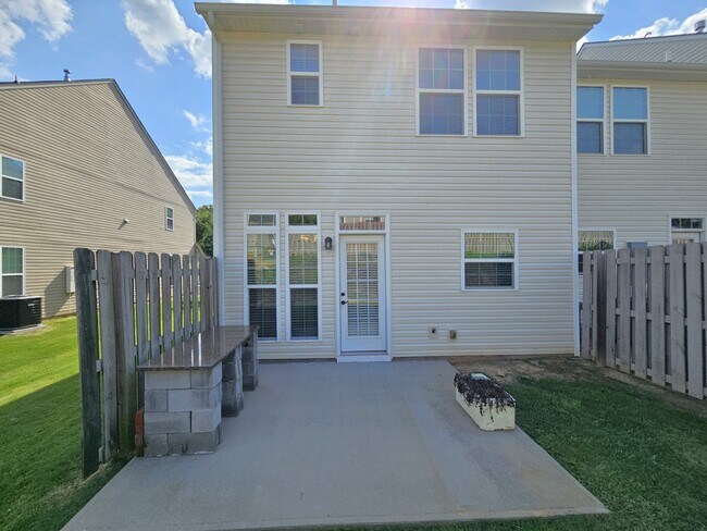Building Photo - 309 Christiane Way