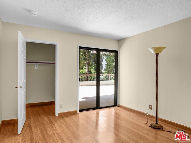 Building Photo - 8515 Falmouth Ave