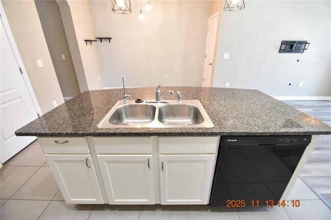 Building Photo - 8821 Indigo Trl Lp