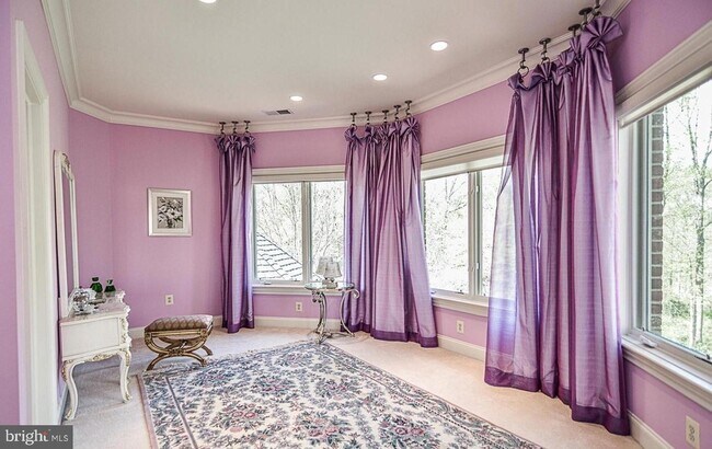 Building Photo - 7841 Montvale Way